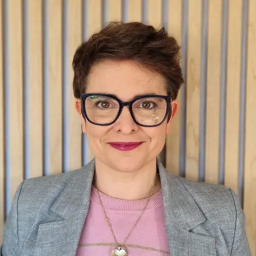 Dr Sarah Lewis photo